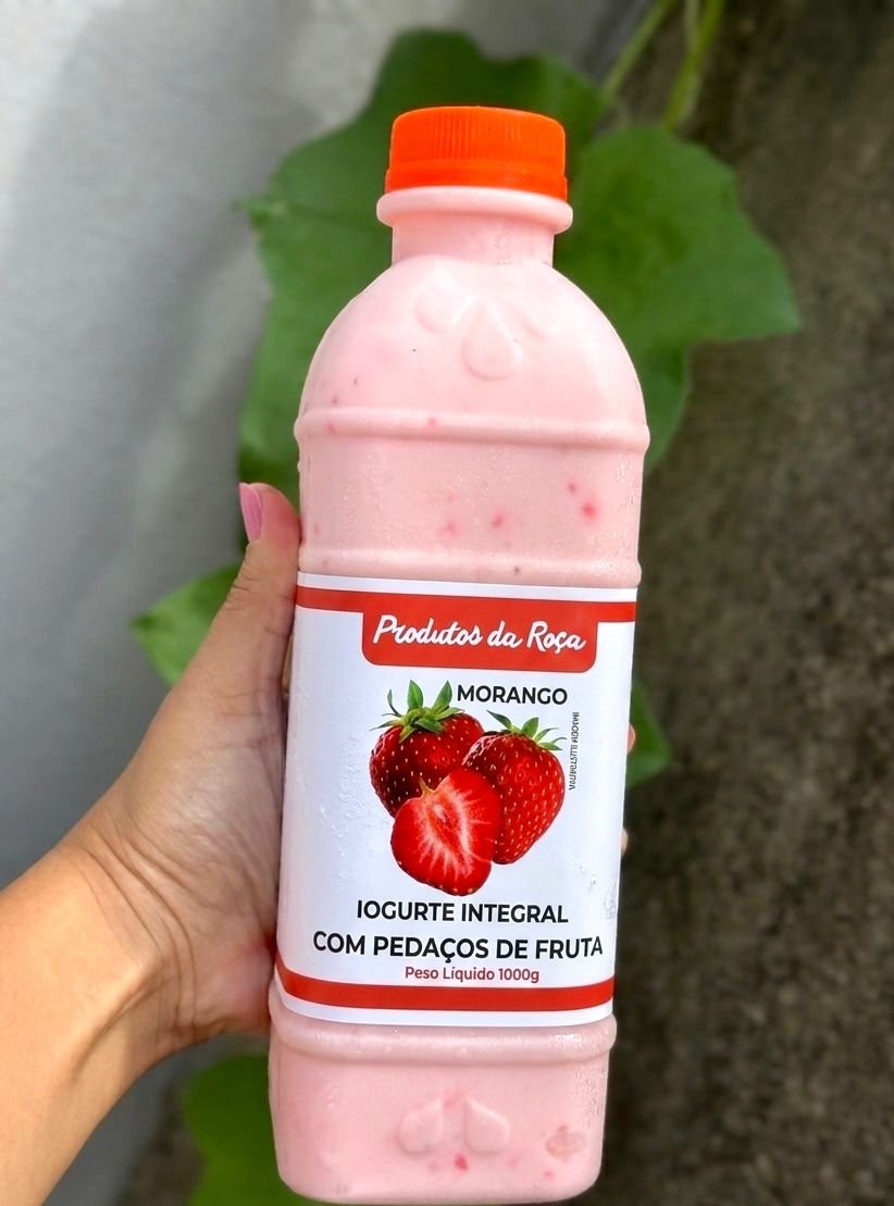 Iogurte Integral com Pedaços de Morango